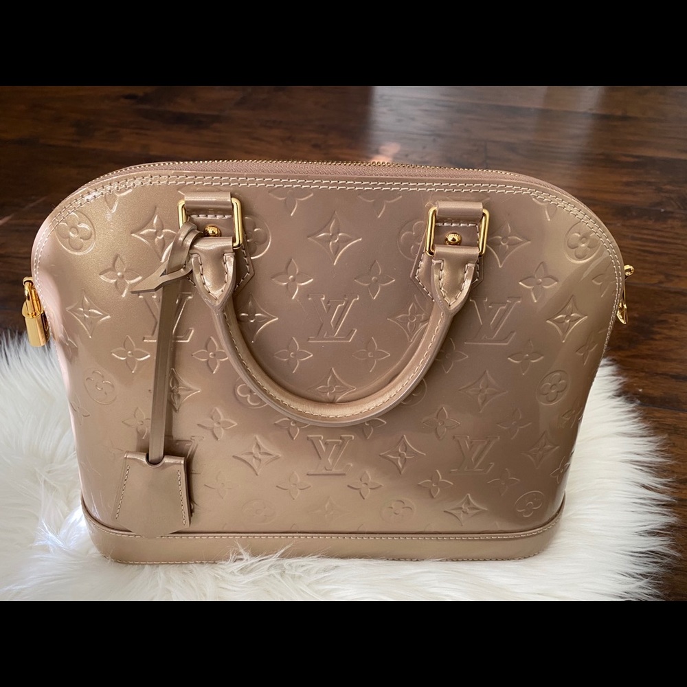 Louis Vuitton Alma Vernis
